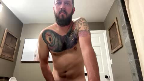 kittmatt31 online show from 05-06-26, 01:47