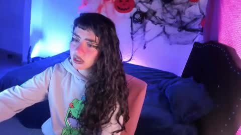 kitty__chs online show from 11-06-25, 01:34