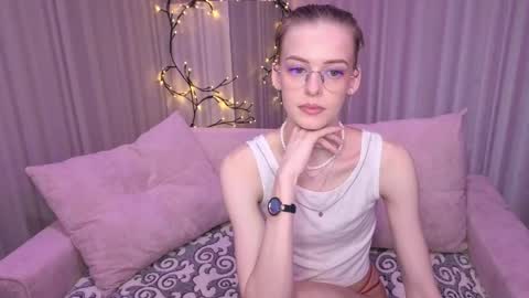 Snapshot of kitty__like18 chatting on 06-03-26, 12:46 Kitty online show from 06-03-26, 12:46