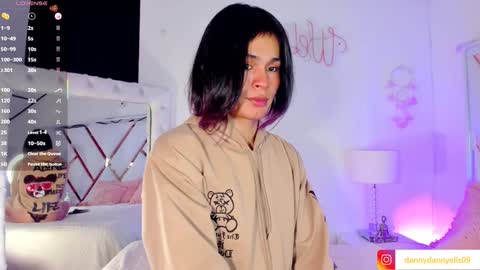 Snapshot of kitty__sexy_ chatting on 01-31-25, 04:58 dann online show from 01-31-25, 04:58