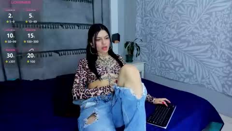 Snapshot of kitty_ass__ chatting on 11-24-25, 09:47 kitty_ass__ online show from 11-24-25, 09:47