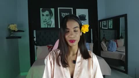 Snapshot of kitty_collins_ chatting on 11-24-25, 11:54 Kitty online show from 11-24-25, 11:54