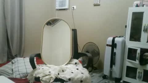 Snapshot of kitty_fussy chatting on 11-08-25, 03:01 kitty_fussy online show from 11-08-25, 03:01