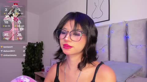Snapshot of kitty_gang chatting on 01-07-25, 05:33 Camila online show from 01-07-25, 05:33