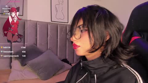 Snapshot of kitty_gang chatting on 01-28-25, 08:25 Camila online show from 01-28-25, 08:25