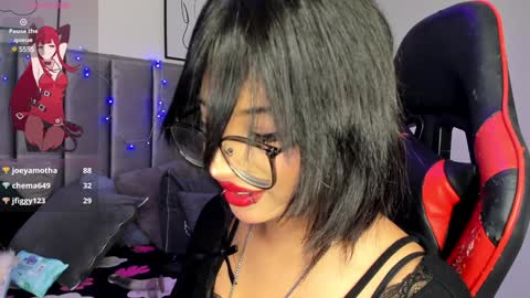 Snapshot of kitty_gang chatting on 01-29-25, 06:22 Camila online show from 01-29-25, 06:22