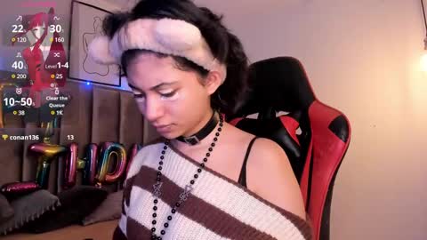 Snapshot of kitty_gang chatting on 03-07-25, 02:57 Camila online show from 03-07-25, 02:57