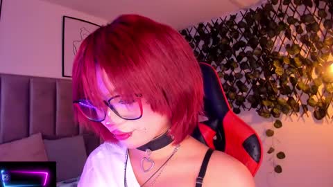 Snapshot of kitty_gang chatting on 09-16-25, 02:23 Camila online show from 09-16-25, 02:23