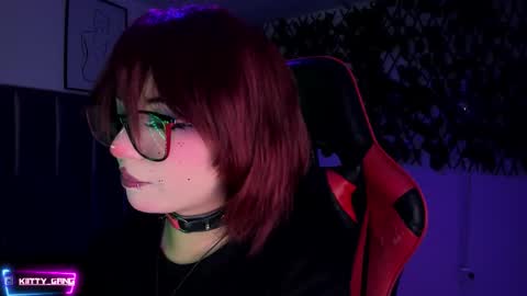 Snapshot of kitty_gang chatting on 10-18-25, 02:03 Camila online show from 10-18-25, 02:03