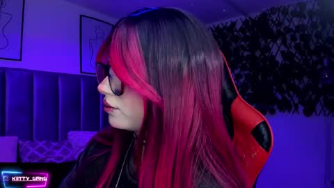 Camila online show from 02-12-26, 01:44