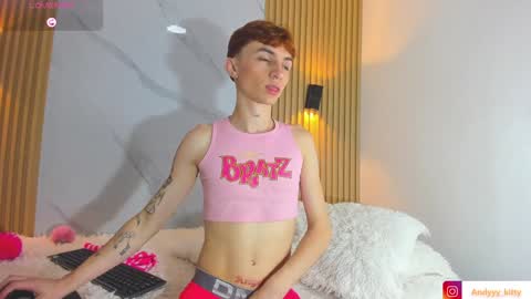 Snapshot of kitty_gill chatting on 01-17-25, 11:17 kitty_gill online show from 01-17-25, 11:17