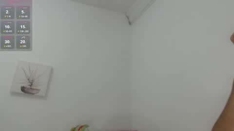 Snapshot of kitty_girl8 chatting on 06-10-26, 07:35 kitty online show from 06-10-26, 07:35