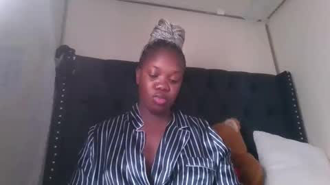 kitty_kerry online show from 11-08-25, 10:30