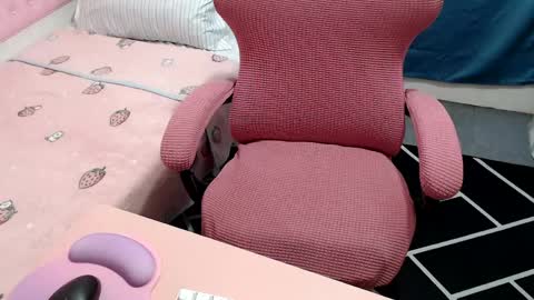 Snapshot of kitty_kity chatting on 03-31-26, 10:10 Kate online show from 03-31-26, 10:10