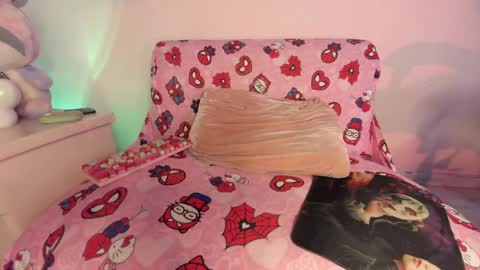 kitty_kryss online show from 04-15-26, 07:58