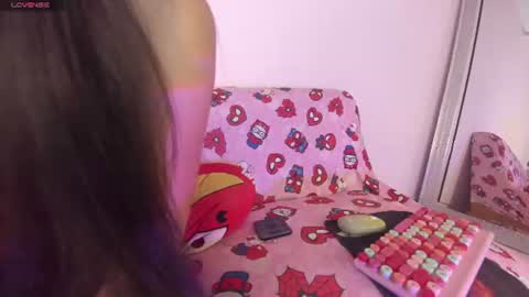 kitty_kryss online show from 07-04-26, 01:39
