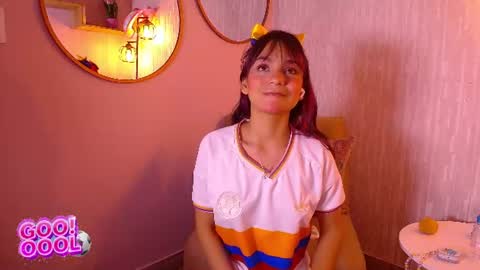 Snapshot of kitty_madness chatting on 06-17-26, 07:15 KITTY online show from 06-17-26, 07:15