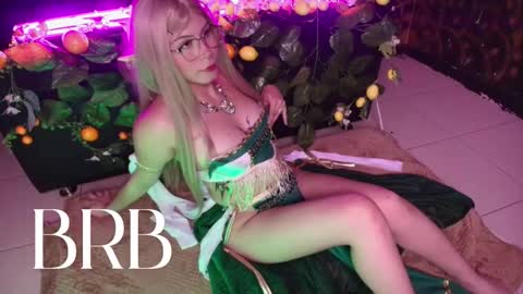 Snapshot of kitty_malach chatting on 03-11-26, 02:28 Kitty online show from 03-11-26, 02:28