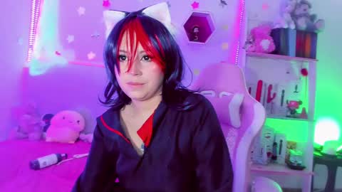     online show from 03-10-25, 03:45