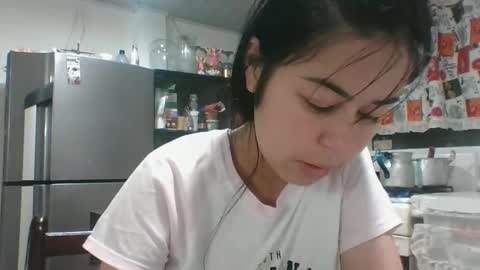 Snapshot of kitty_small69 chatting on 02-21-26, 02:45 kitty_small69 online show from 02-21-26, 02:45