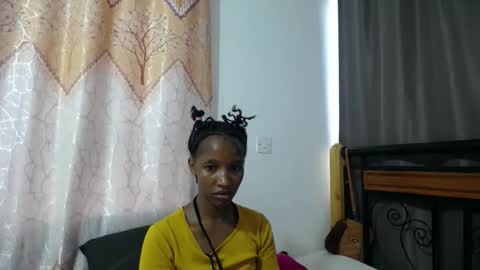 Snapshot of kittyfay_ chatting on 04-25-26, 10:18 Fay online show from 04-25-26, 10:18