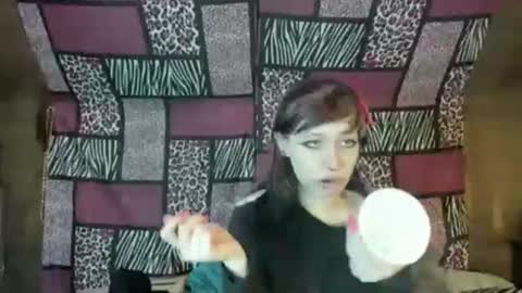 Snapshot of kittyispurring420 chatting on 12-12-24, 02:04 Kitty online show from 12-12-24, 02:04