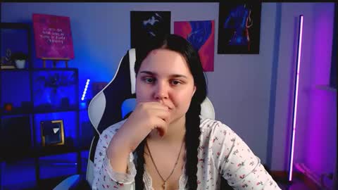 kittykriss_ online show from 12-13-25, 09:42