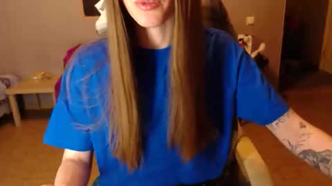 Snapshot of kittylovemoon chatting on 06-02-26, 07:16 KittyloveMoon online show from 06-02-26, 07:16