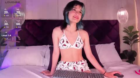 Snapshot of kittylyne_ chatting on 03-10-26, 11:48 Kitty online show from 03-10-26, 11:48