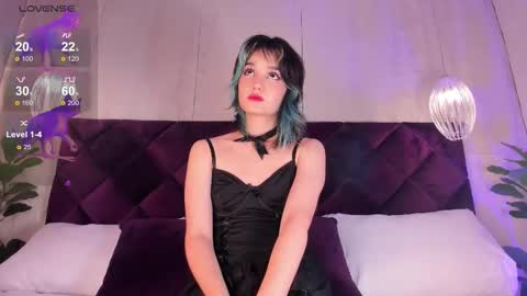 Snapshot of kittylyne_ chatting on 03-14-26, 12:21 Kitty online show from 03-14-26, 12:21