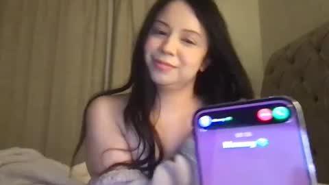 Snapshot of kittymia8 chatting on 12-11-24, 04:49 mia online show from 12-11-24, 04:49