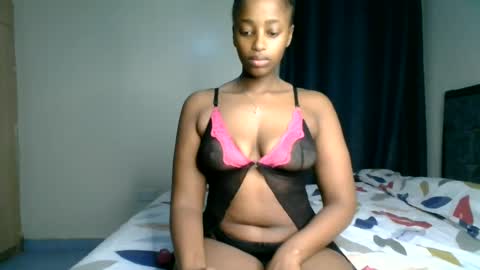 Snapshot of kittypettite chatting on 06-23-26, 05:05 Kittypettite online show from 06-23-26, 05:05