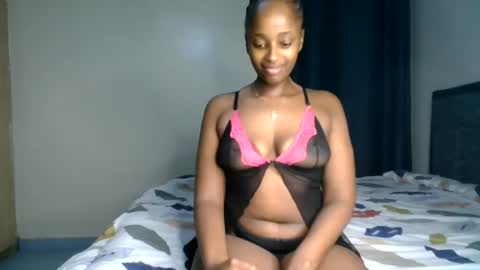 Snapshot of kittypettite chatting on 07-18-26, 05:39 Kittypettite online show from 07-18-26, 05:39