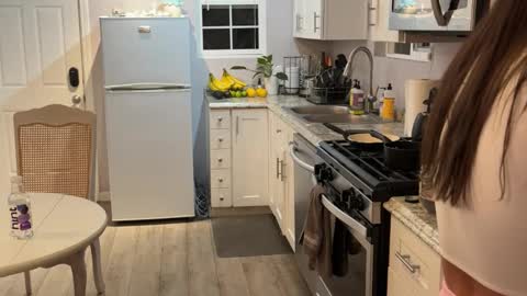 kittypurr79 online show from 12-04-25, 02:21