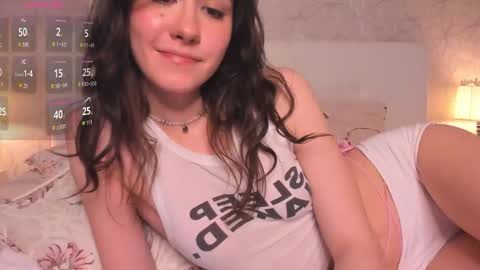 Snapshot of kittyrayy chatting on 04-28-26, 05:18 Becky online show from 04-28-26, 05:18