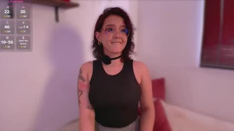 Snapshot of kittysophie_ chatting on 04-25-26, 09:23 Sophie online show from 04-25-26, 09:23