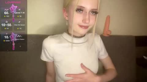 kittywithu online show from 11-14-25, 12:26