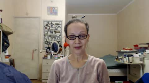 KiuminBerry online show from 12-22-24, 08:03