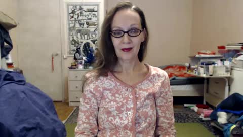 KiuminBerry online show from 12-28-24, 06:40