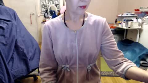 KiuminBerry online show from 01-14-25, 03:47