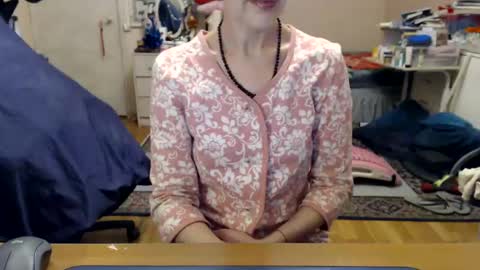 KiuminBerry online show from 03-04-25, 01:38