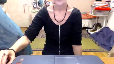 KiuminBerry online show from 09-10-25, 12:05