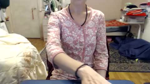 KiuminBerry online show from 10-16-25, 09:21