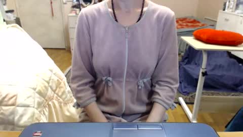 KiuminBerry online show from 11-08-25, 11:32