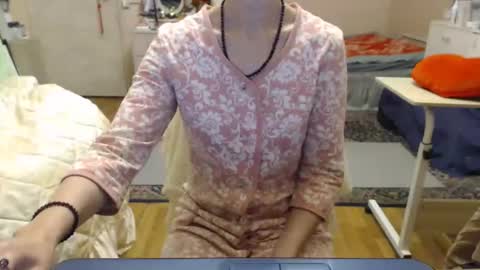 KiuminBerry online show from 11-30-25, 05:39