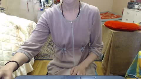 Snapshot of kiuminberry chatting on 05-28-26, 02:25 KiuminBerry online show from 05-28-26, 02:25