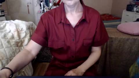 Snapshot of kiuminberry chatting on 06-11-26, 12:47 KiuminBerry online show from 06-11-26, 12:47