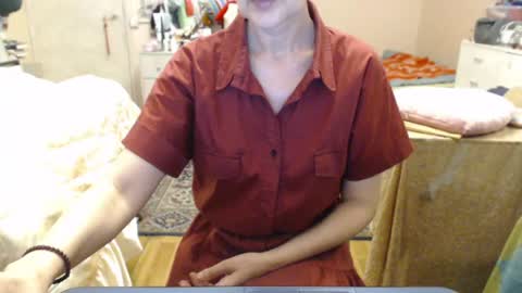 Snapshot of kiuminberry chatting on 06-13-26, 12:47 KiuminBerry online show from 06-13-26, 12:47