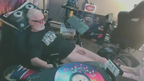 Snapshot of kiveuxmakeu chatting on 09-22-25, 06:59 kiveuxmakeu online show from 09-22-25, 06:59