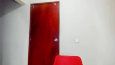 Snapshot of kiwi_mmm chatting on 09-18-25, 11:18 kiwi_mmm online show from 09-18-25, 11:18